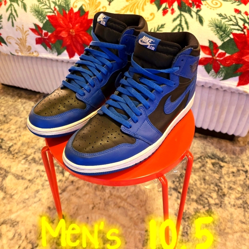 MENS JORDANS